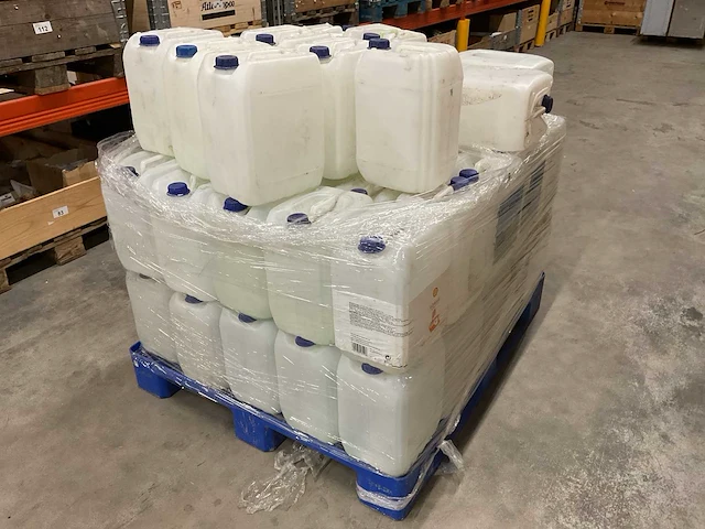 Partij 10l jerrycans (leeg) - afbeelding 1 van  2