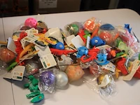 Partij 110 speelgoed sqeeuze mix ruim 70 stuks - afbeelding 1 van  7