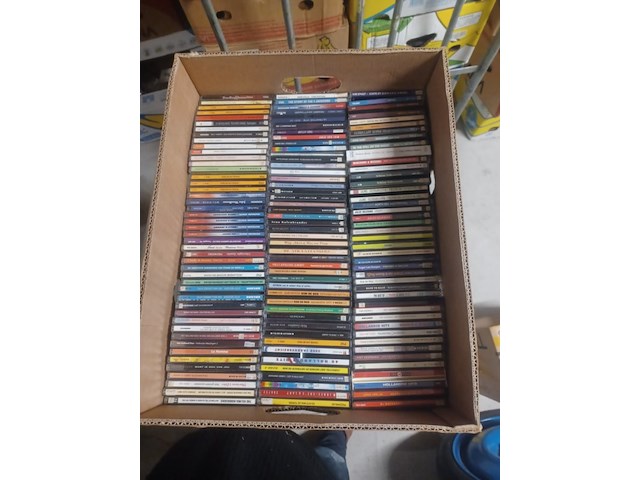 Partij 135 cd,s orginal gecontroleerd aantal 135 stuks. - afbeelding 2 van  3