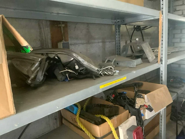 Partij aanhangeronderdelen - afbeelding 6 van  44