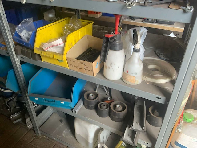 Partij aanhangeronderdelen - afbeelding 7 van  44