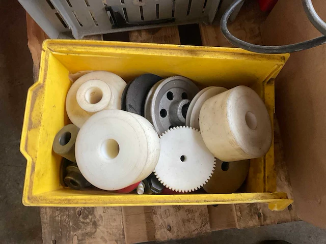 Partij aannemersmateriaal - afbeelding 4 van  7