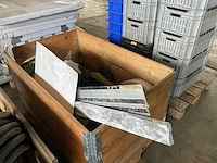 Partij aannemersmateriaal - afbeelding 2 van  8