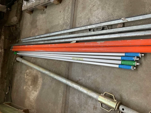 Partij aannemersmateriaal - afbeelding 4 van  6