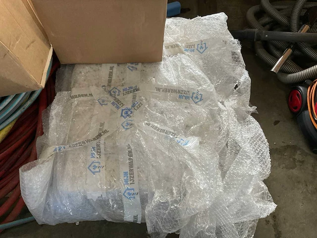 Partij aannemersmateriaal - afbeelding 6 van  6