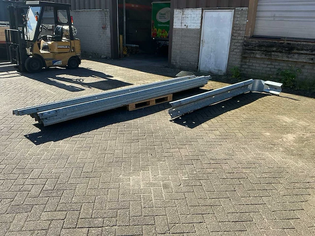 Partij aanrijdbeveiliging - afbeelding 1 van  12