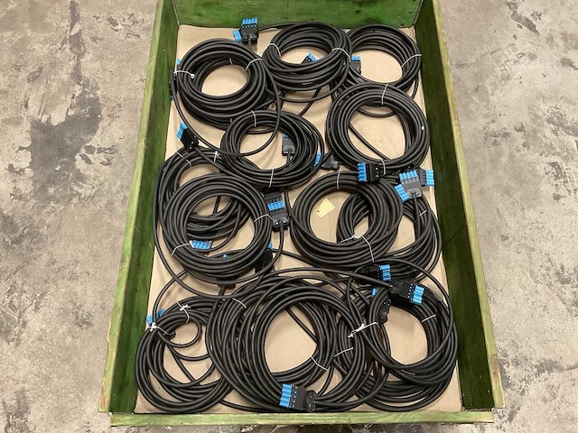 Partij aansluitkabels - afbeelding 1 van  3