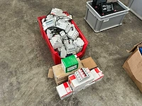 Partij aardlekschakelaars - afbeelding 1 van  6
