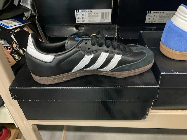 Partij adidas schoenen (14x) - afbeelding 2 van  8