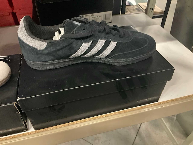 Partij adidas schoenen (14x) - afbeelding 5 van  8