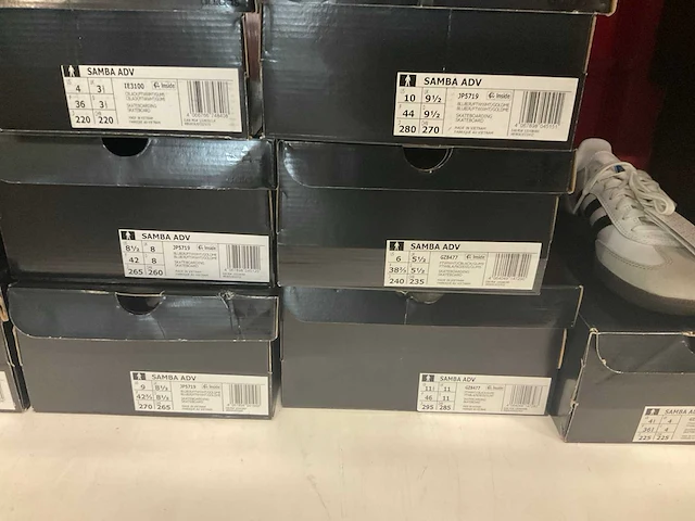 Partij adidas schoenen (14x) - afbeelding 7 van  8