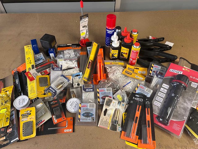 Partij afbouw artikelen - afbeelding 1 van  4