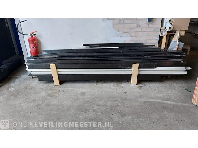 Partij afwerklatten - afbeelding 3 van  6