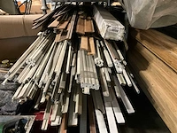 Partij afwerklatten/plinten - afbeelding 2 van  8