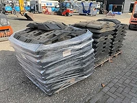 Partij afzetmaterialen - afbeelding 4 van  8