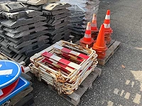 Partij afzetmaterialen - afbeelding 8 van  8