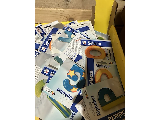 Partij alfabet houten letters, selecta, diverse kleuren - afbeelding 2 van  8