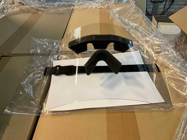 Partij allplast gezichtsbeschermings masker - afbeelding 1 van  5