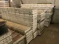 Partij alumatab bekistingsmateriaal 270cm (circa 200 stuks) - afbeelding 3 van  26
