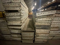 Partij alumatab bekistingsmateriaal 270cm (circa 200 stuks) - afbeelding 8 van  26