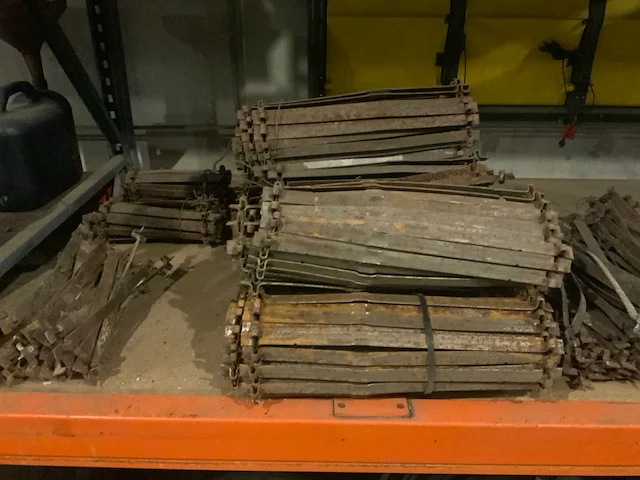 Partij alumatab bekistingsmateriaal 270cm (circa 200 stuks) - afbeelding 13 van  26