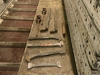 Partij alumatab bekistingsmateriaal 270cm (circa 200 stuks) - afbeelding 17 van  26