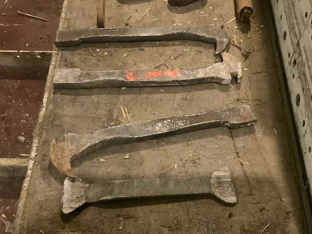 Partij alumatab bekistingsmateriaal 270cm (circa 200 stuks) - afbeelding 19 van  26