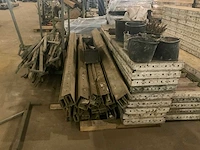 Partij alumatab bekistingsmateriaal 270cm (circa 200 stuks) - afbeelding 26 van  26