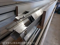 Partij aluminium, keralit en kunststof profielen - afbeelding 4 van  15