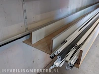 Partij aluminium, keralit en kunststof profielen - afbeelding 7 van  15
