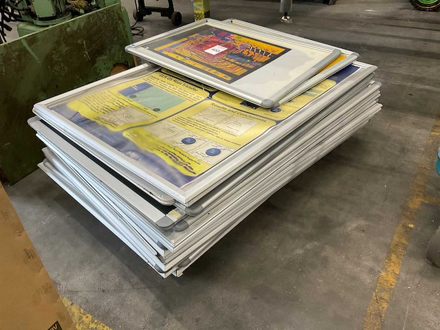 Partij aluminium kliklijsten - afbeelding 1 van  4