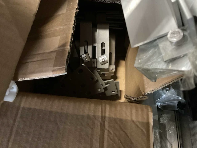 Partij aluminium zonnepaneel steunen - afbeelding 4 van  6