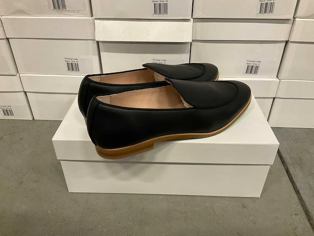 Partij aperfectjane princesa loafers black (28x) - afbeelding 3 van  8