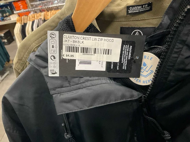 Partij arcterix/huf/peak performance/volcom jassen (13x) - afbeelding 5 van  6