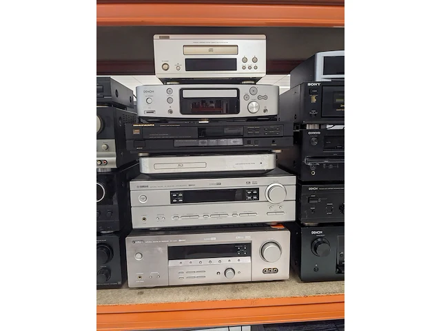 Partij audioapparatuur, o.a. yamaha, denon, harman kardon - afbeelding 2 van  24