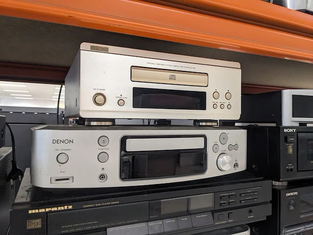 Partij audioapparatuur, o.a. yamaha, denon, harman kardon - afbeelding 3 van  24