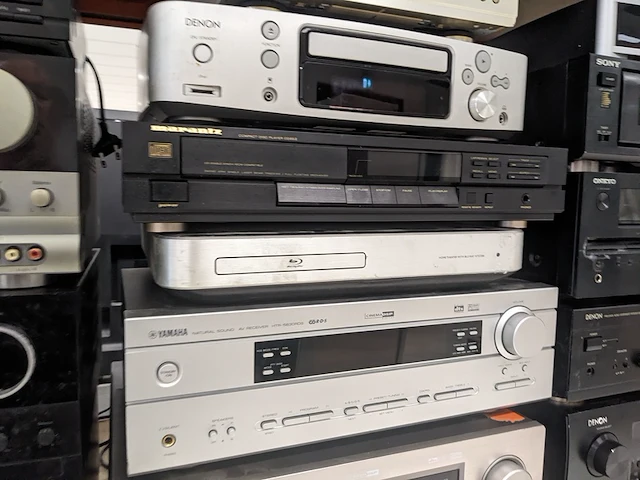 Partij audioapparatuur, o.a. yamaha, denon, harman kardon - afbeelding 4 van  24