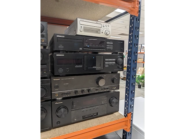 Partij audioapparatuur, o.a. yamaha, denon, harman kardon - afbeelding 12 van  24