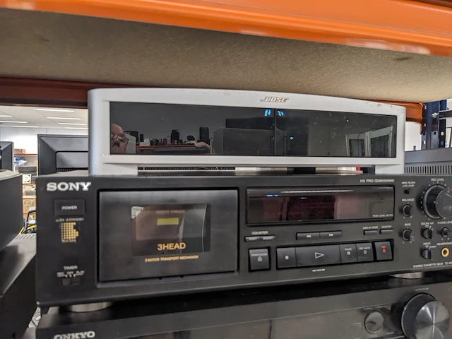 Partij audioapparatuur, o.a. yamaha, denon, harman kardon - afbeelding 22 van  24