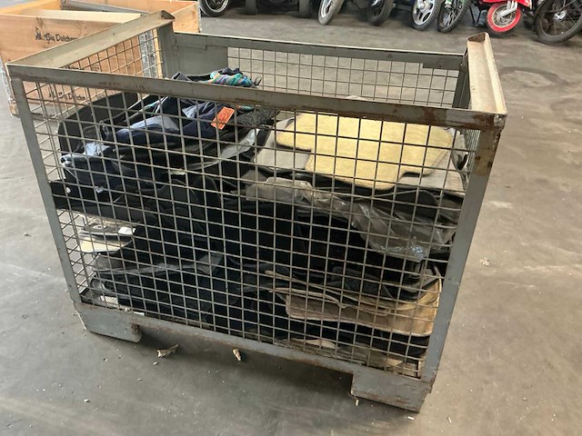 Partij auto matten - afbeelding 2 van  9