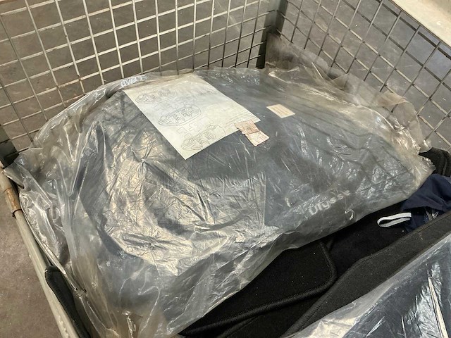 Partij auto matten - afbeelding 6 van  9