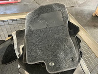 Partij auto matten - afbeelding 7 van  9