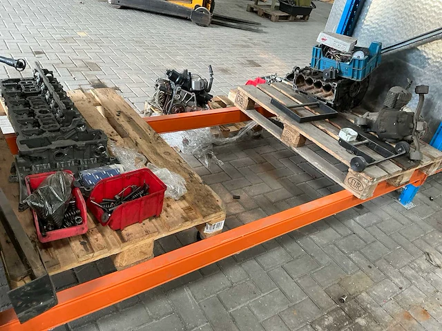 Partij auto motorblokken (40x) - afbeelding 24 van  28