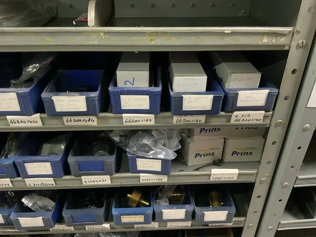 Partij auto onderdelen - afbeelding 11 van  25