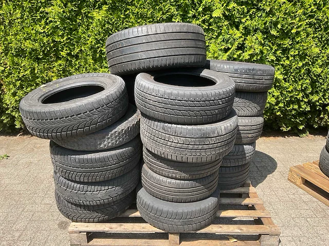 Partij auto/brommer/quad banden/velgen - afbeelding 6 van  13
