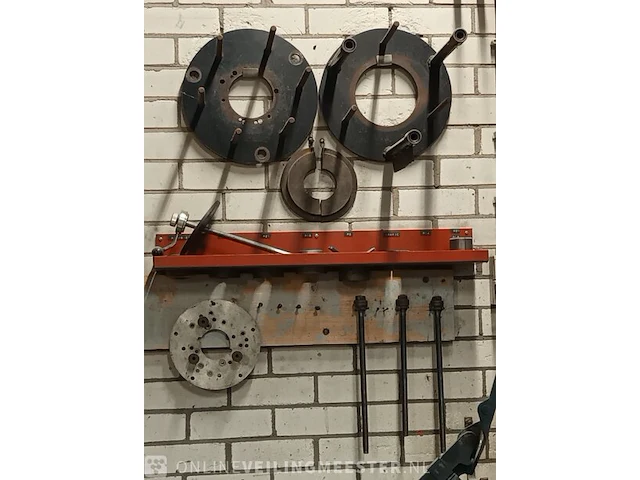 Partij autogereedschap en garageinventaris - afbeelding 10 van  32