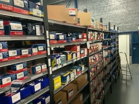 Partij automaterialen (30 verpakkingen) - afbeelding 1 van  6