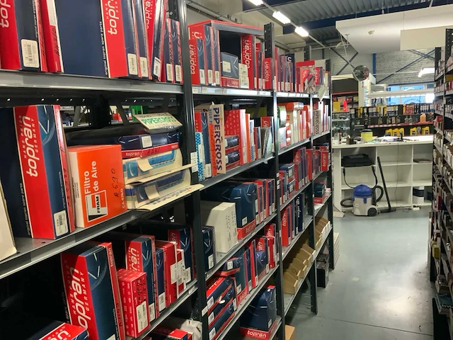 Partij automaterialen (51 verpakkingen) - afbeelding 1 van  6