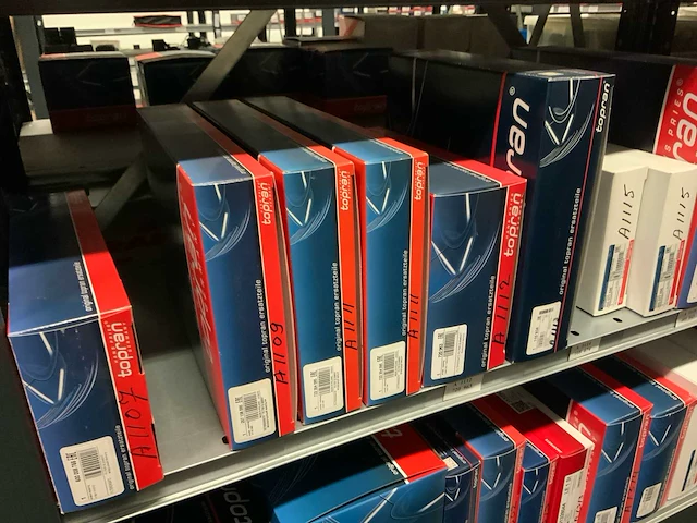 Partij automaterialen (56 verpakkingen) - afbeelding 6 van  9