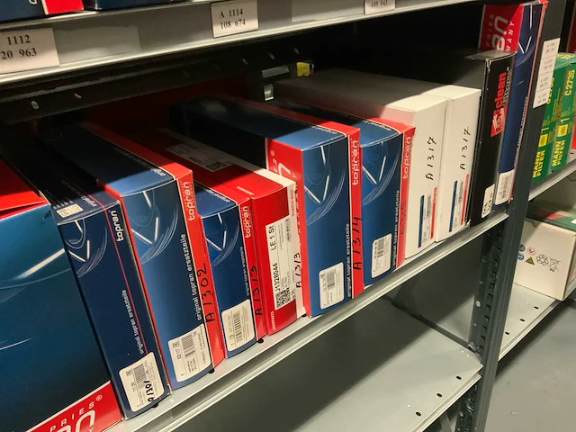 Partij automaterialen (56 verpakkingen) - afbeelding 9 van  9